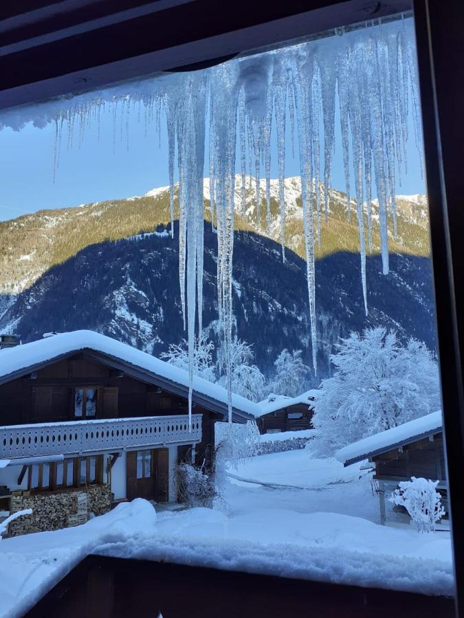 Chalet Les Charmilles - Vallee De Chamonix - 5 Chambres Ле-Уш Екстер'єр фото